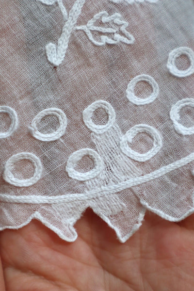 1900s Grape Design Lace White Linen Church Dress