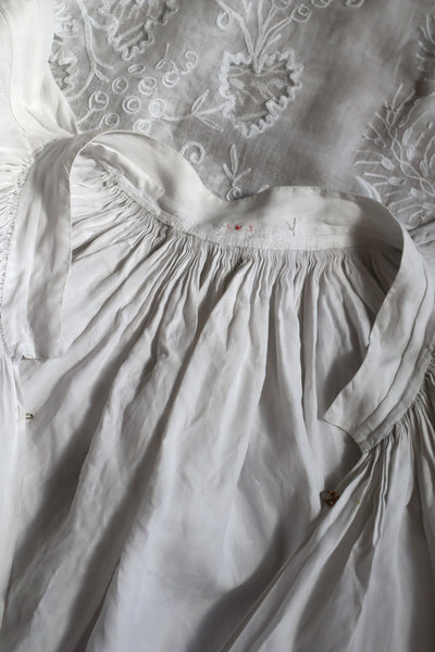 1900s Grape Design Lace White Linen Church Dress