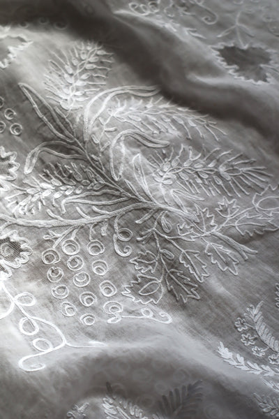 1900s Grape Design Lace White Linen Church Dress