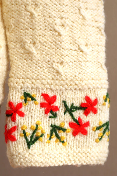 70s Red＆Yellow Flower Embroidery Hand Knit Cream Austrian Cardigan