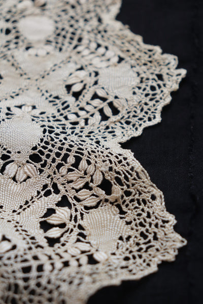 1900s Antique Silky Lace Collar Wrap
