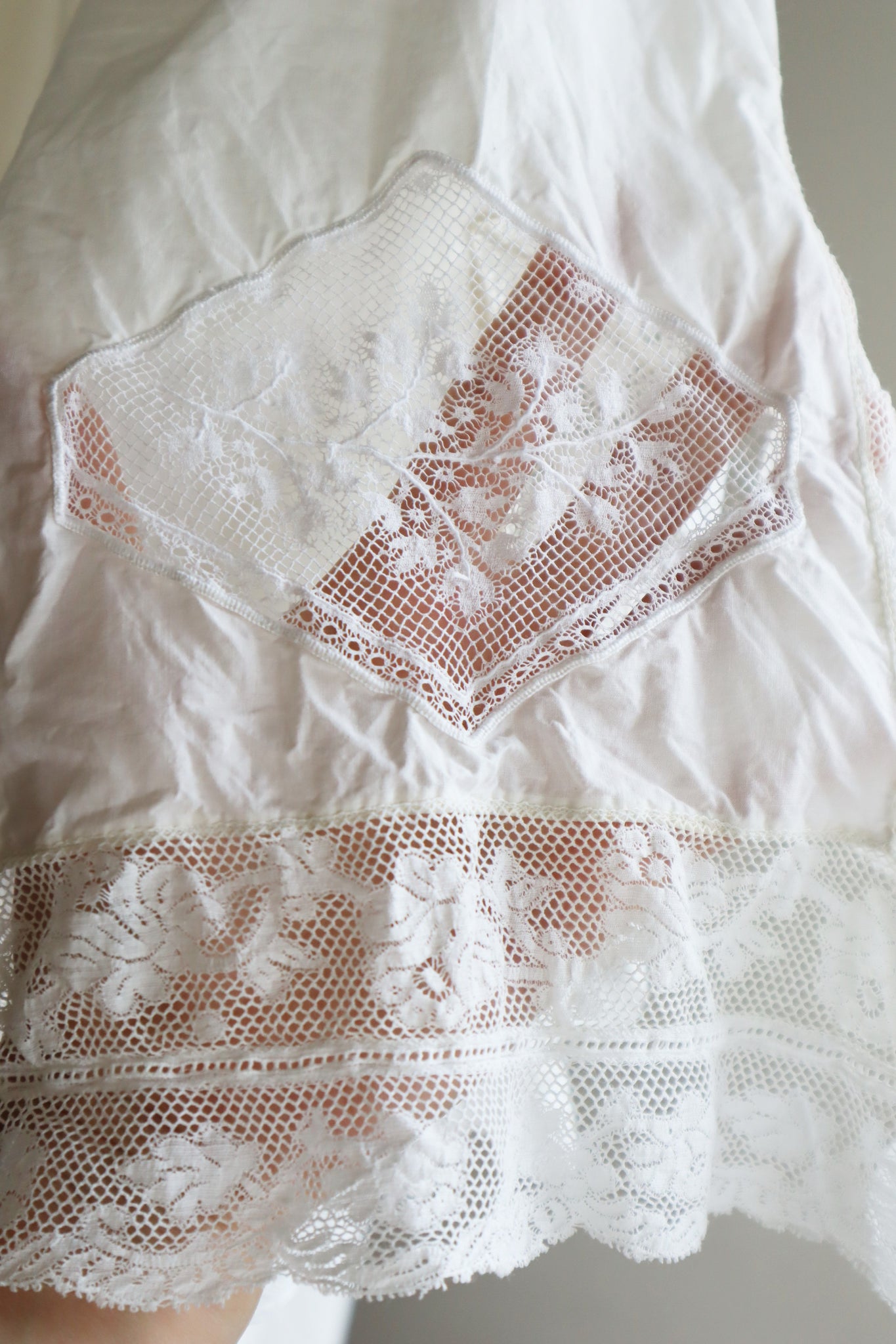 1900s Valancienne Lace Large Collar Cotton Dress