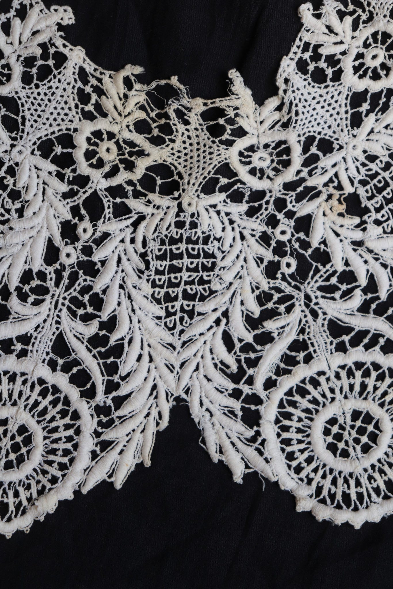 1900s Antique Cotton Lace Collar