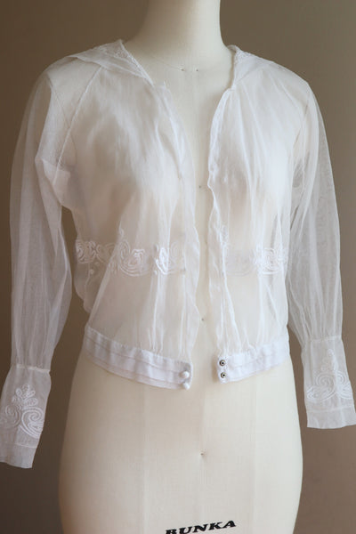 1900s Chain Stitch Embroidery White Cotton Tulle Blouse