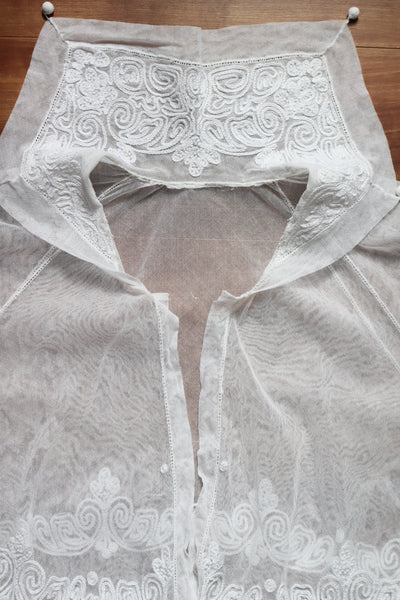 1900s Chain Stitch Embroidery White Cotton Tulle Blouse