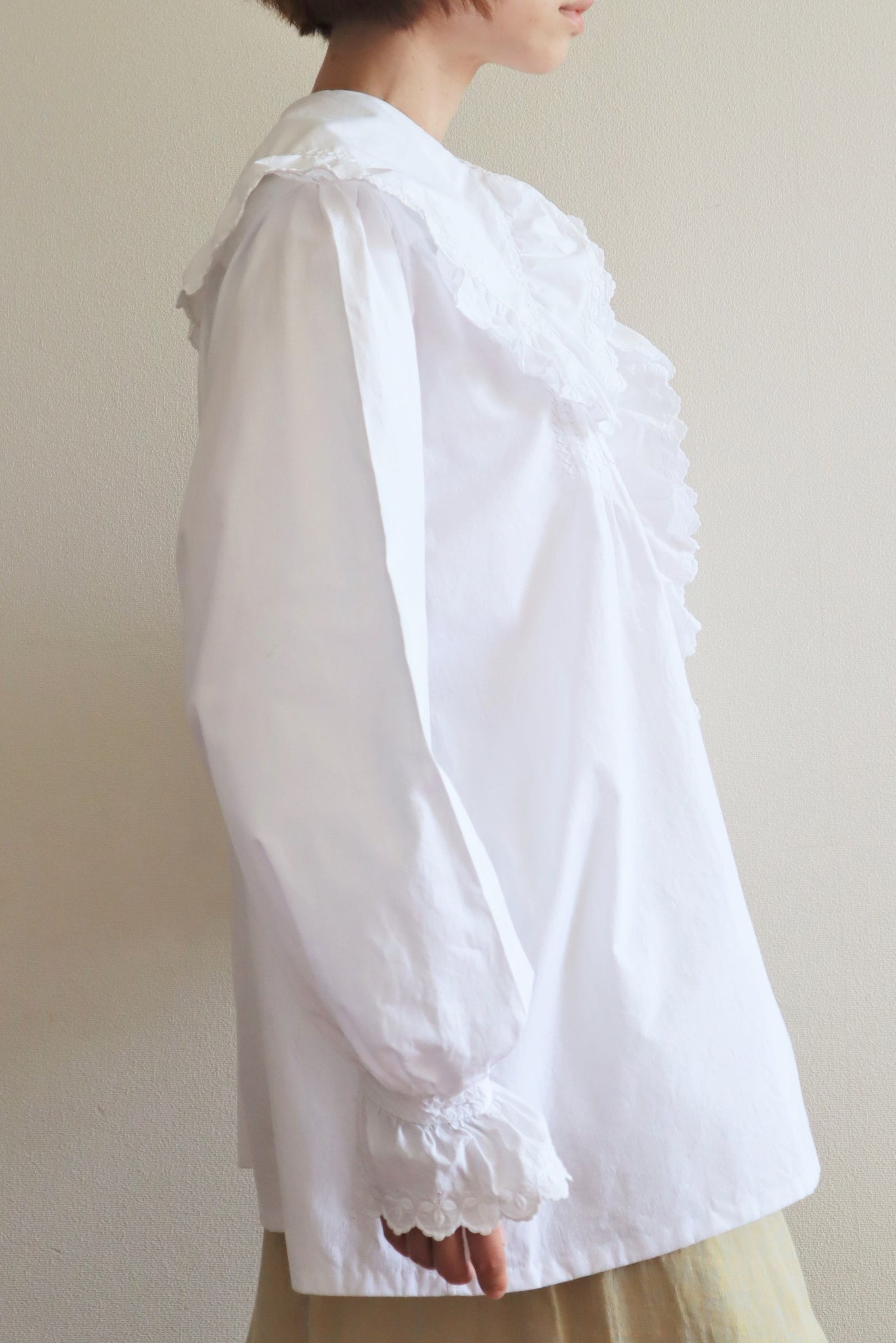 1920s White Cotton Embroidered  Big Collar Blouse