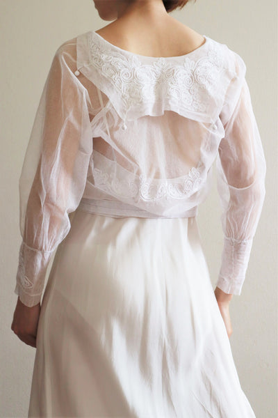 1900s Chain Stitch Embroidery White Cotton Tulle Blouse