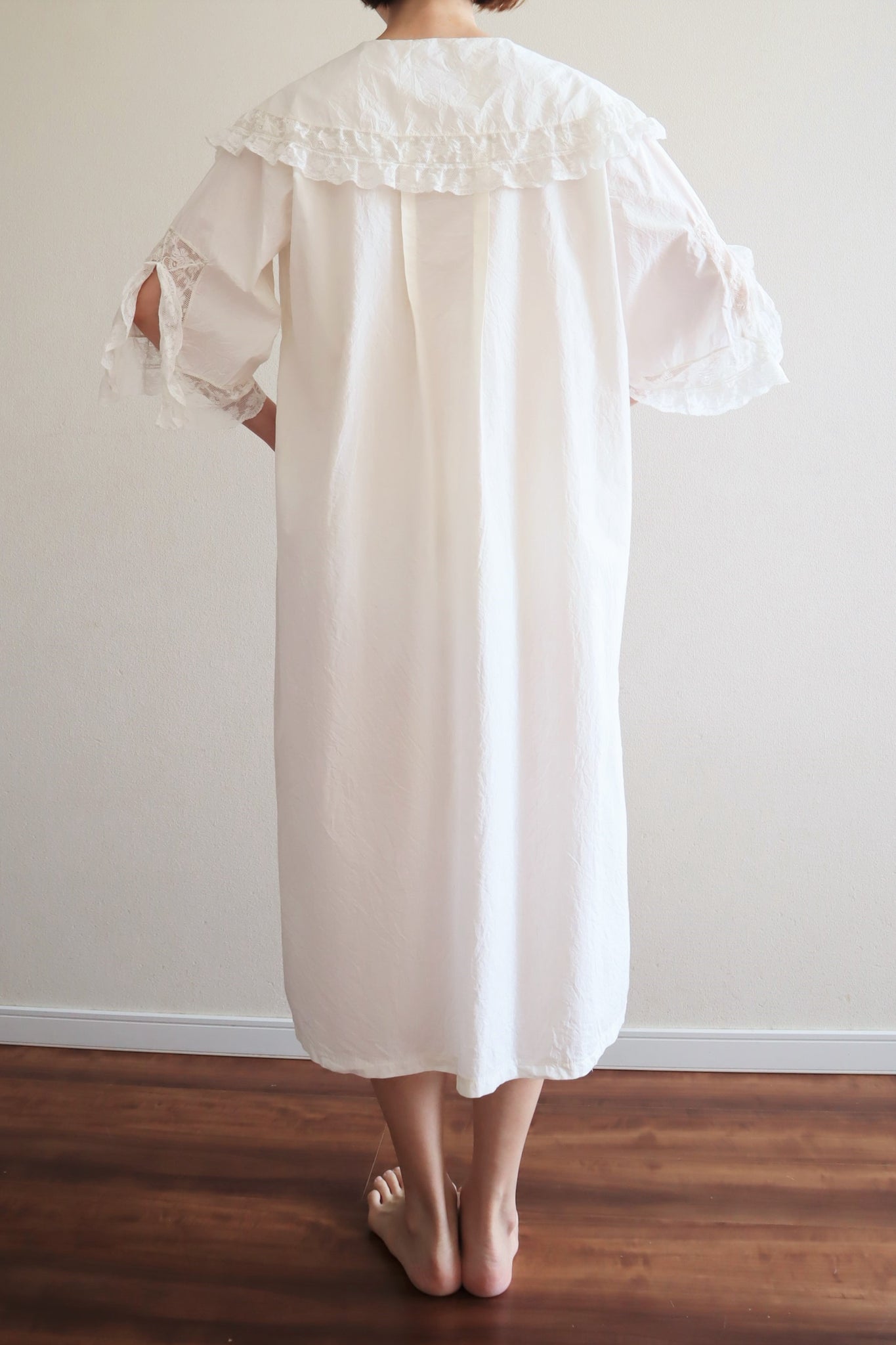 1900s Valancienne Lace Large Collar Cotton Dress