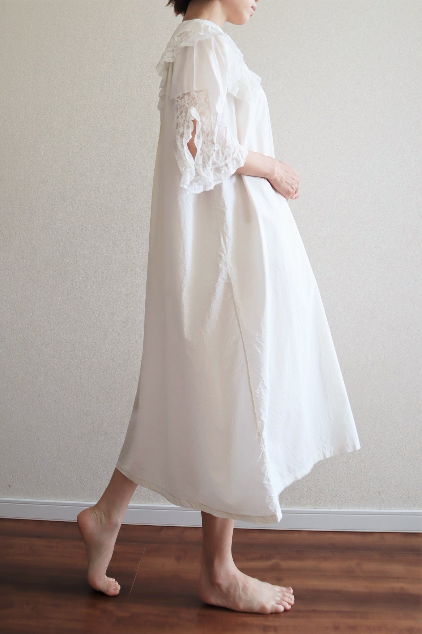 1900s Valancienne Lace Large Collar Cotton Dress