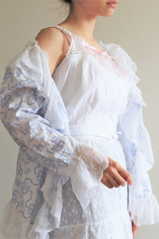 1920s Frilled Lace Blue Ribbon Printed Cotton Blouse