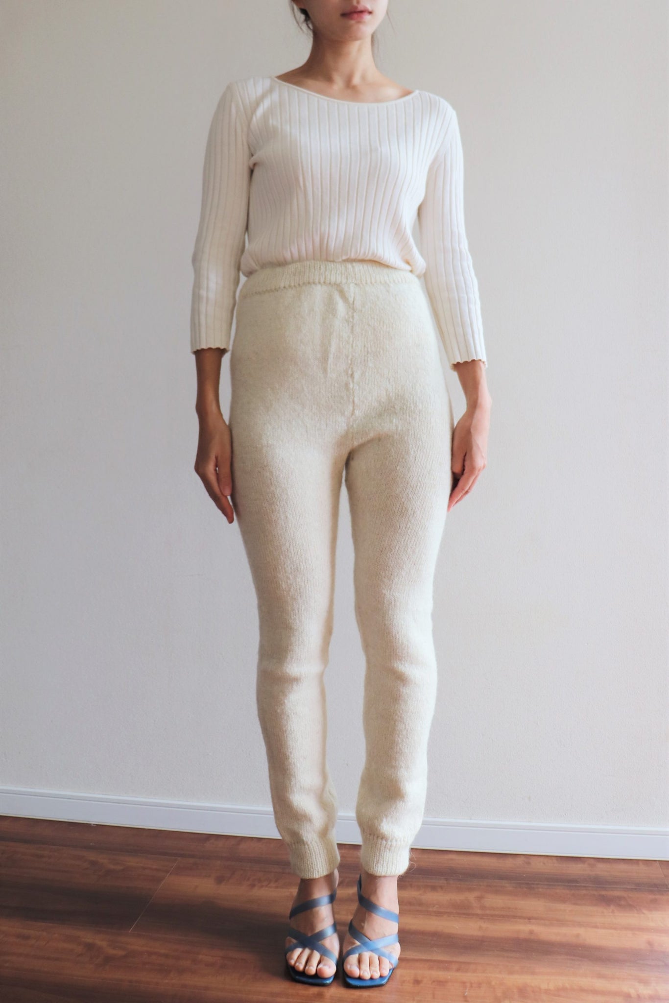 Hand Knit High-Quality Sheep Wool Leggings White