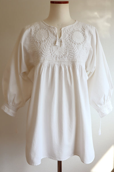 70s All White Embroidered Mexican Blouse