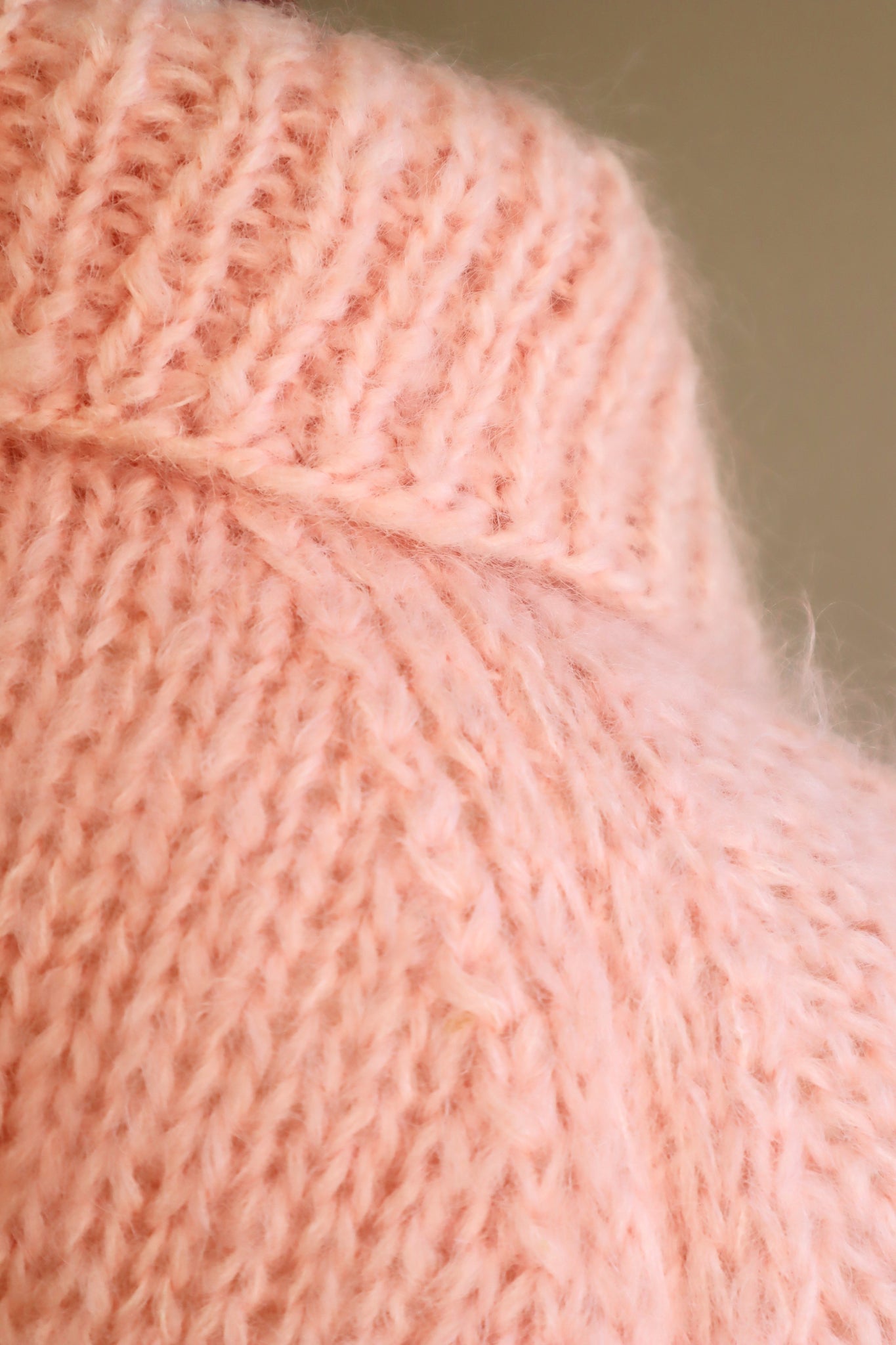 60s FAMELIA Hand Knit Pink Mohair Cardigan