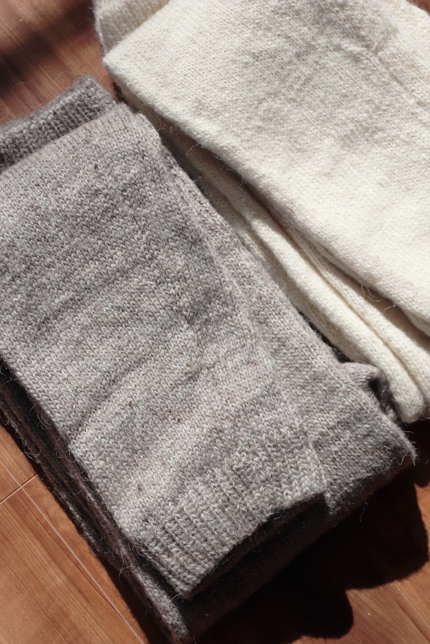 Hand Knit High-Quality Sheep Wool Leggings Grayish Brown