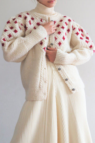 80s Embroidered Red Flowers Austrian Hand Knit Pure Wool Cardigan