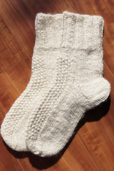 Hand Knit High-Quality Sheep Wool White Socks Size 24～25.5