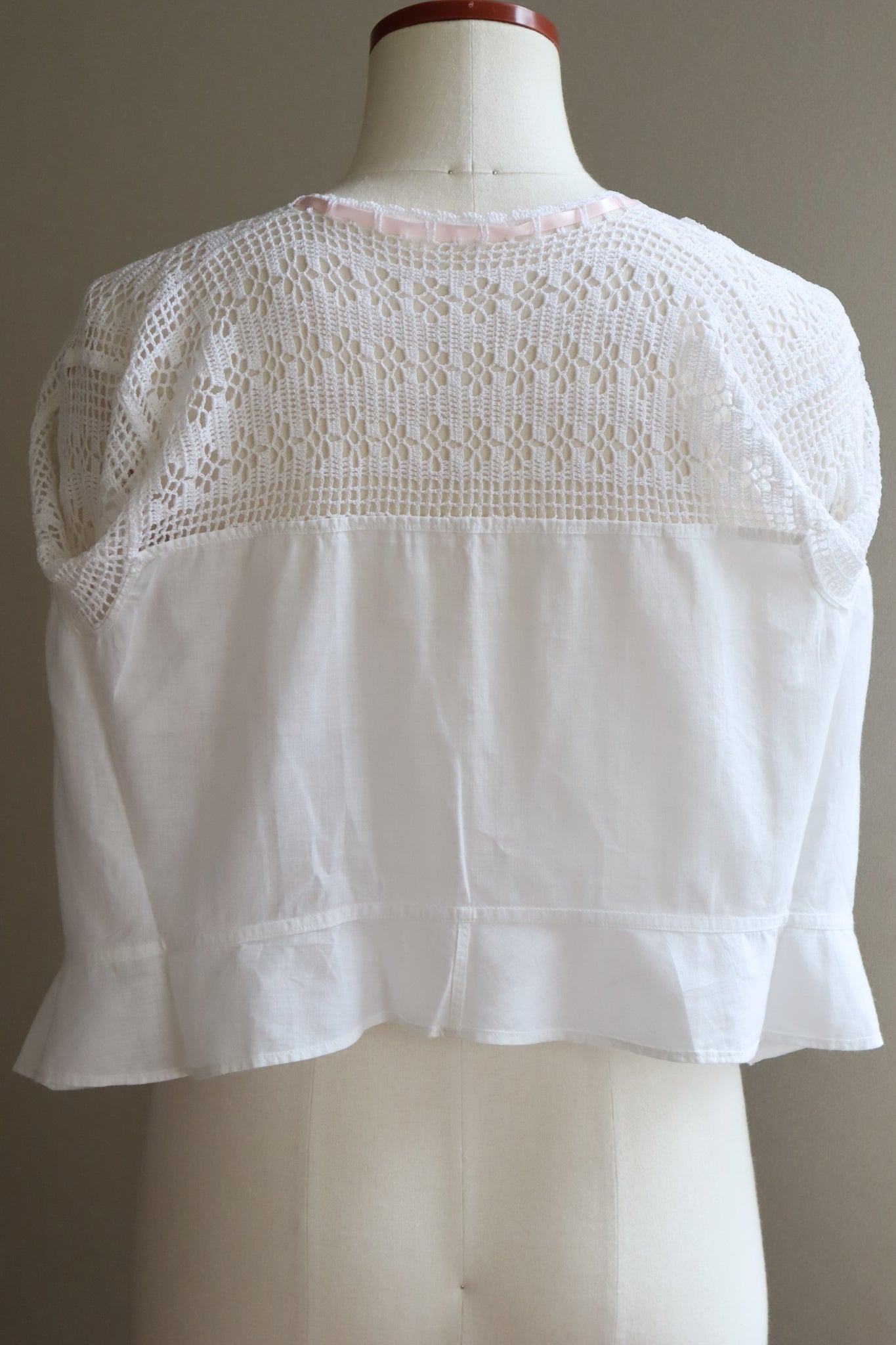 1910s White Cotton Crochet Ribbon Blouse