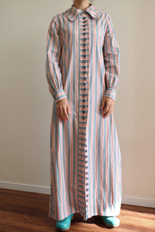 70s Striped Multiple Buttons Maxi Dress