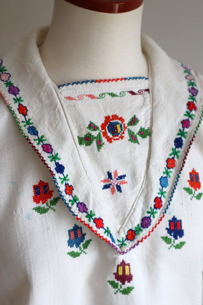 1920s~1930s Hand Woven Linen Embroidered Folk Art Blouse