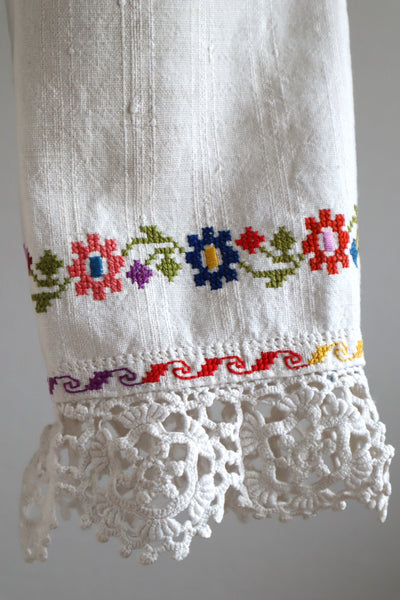1920s~1930s Hand Woven Linen Embroidered Folk Art Blouse
