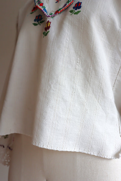 1920s~1930s Hand Woven Linen Embroidered Folk Art Blouse