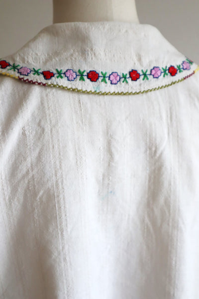 1920s~1930s Hand Woven Linen Embroidered Folk Art Blouse