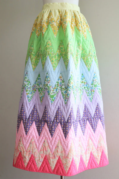 70s Zigzag Pattern Quilted Long Skirt