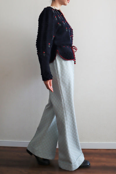 80s 🌹 Hand Knit Navy German Folk Cardigan