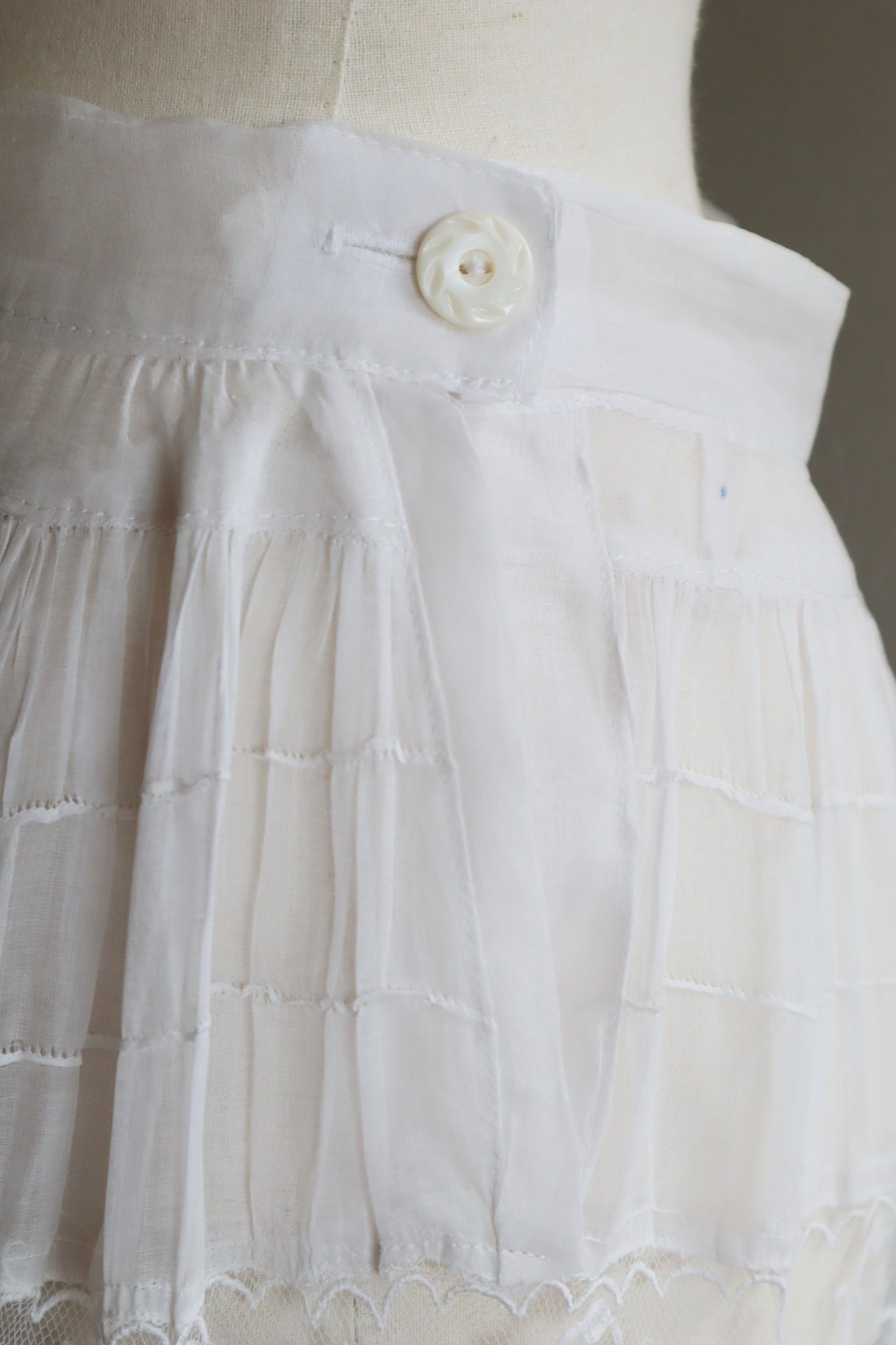 1900s Edwardian Organza And Lace Romantic Sheer Skirt