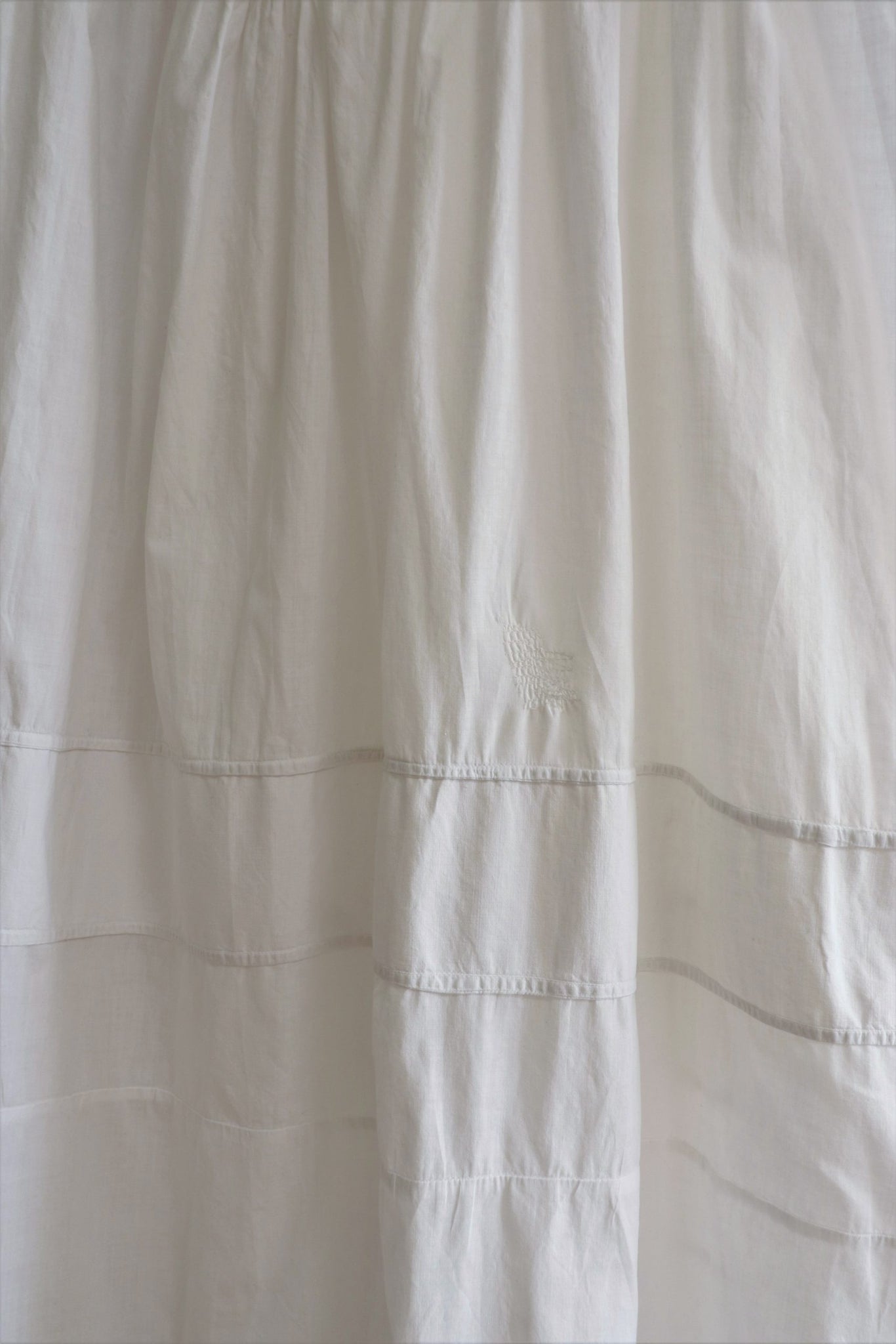 19th Antique French White Cotton Tiered Skirt