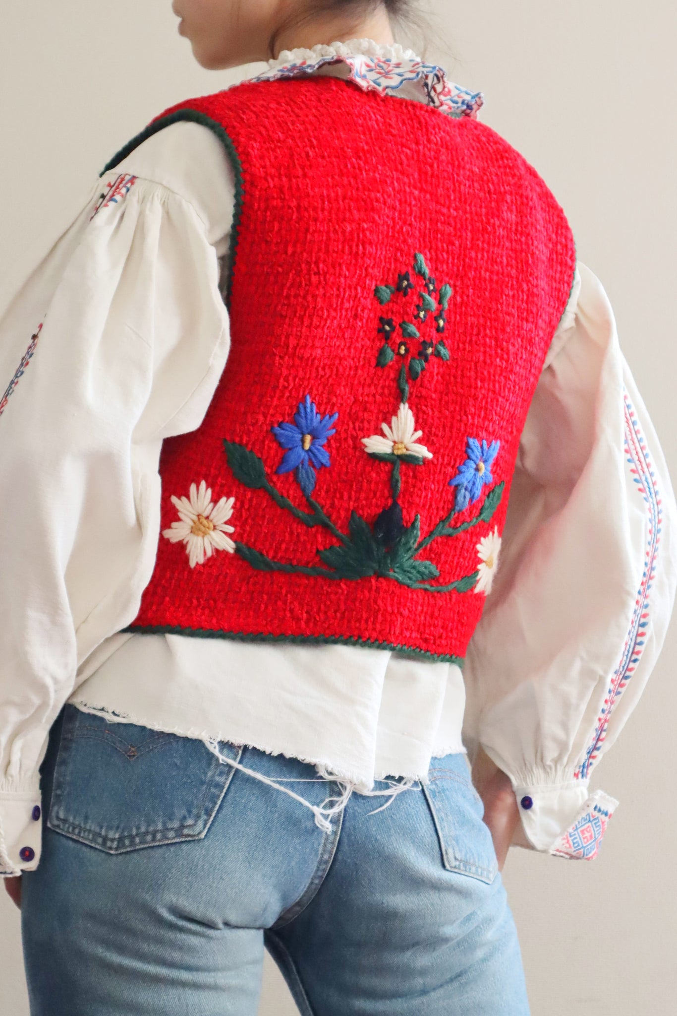 80s Traditional Austrian Embroidered Flowery Vest