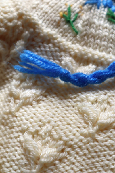70s Blue Flower Embroidery Hand Knit Cream Austrian Cardigan