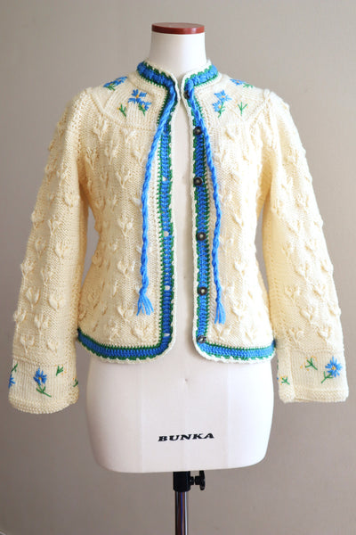 70s Blue Flower Embroidery Hand Knit Cream Austrian Cardigan