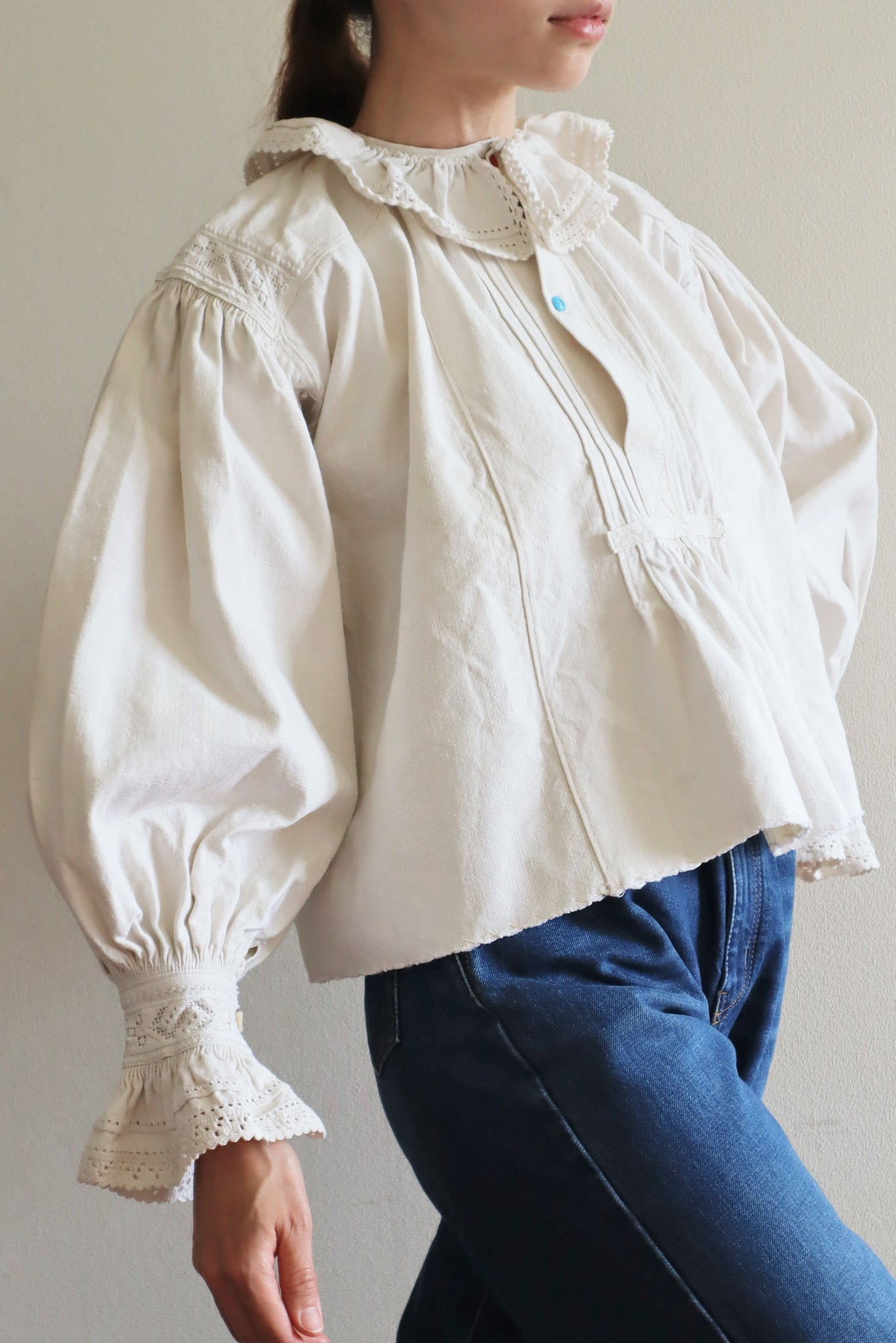 1940s Homespun Linen Fluffy Sleeves And Collars Hand Embroidered