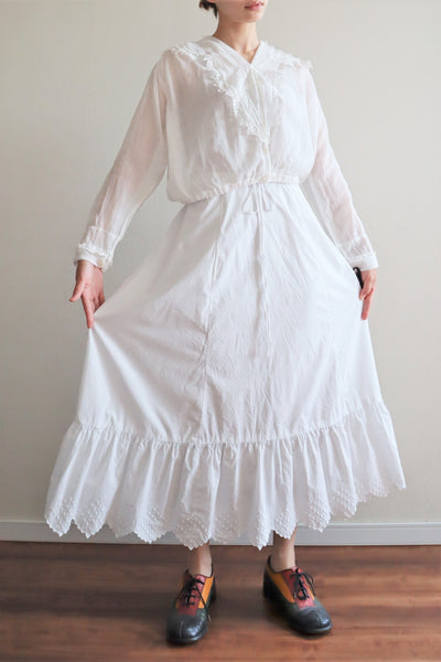 1900s French Scalloped embroidery Petticoat Skirt