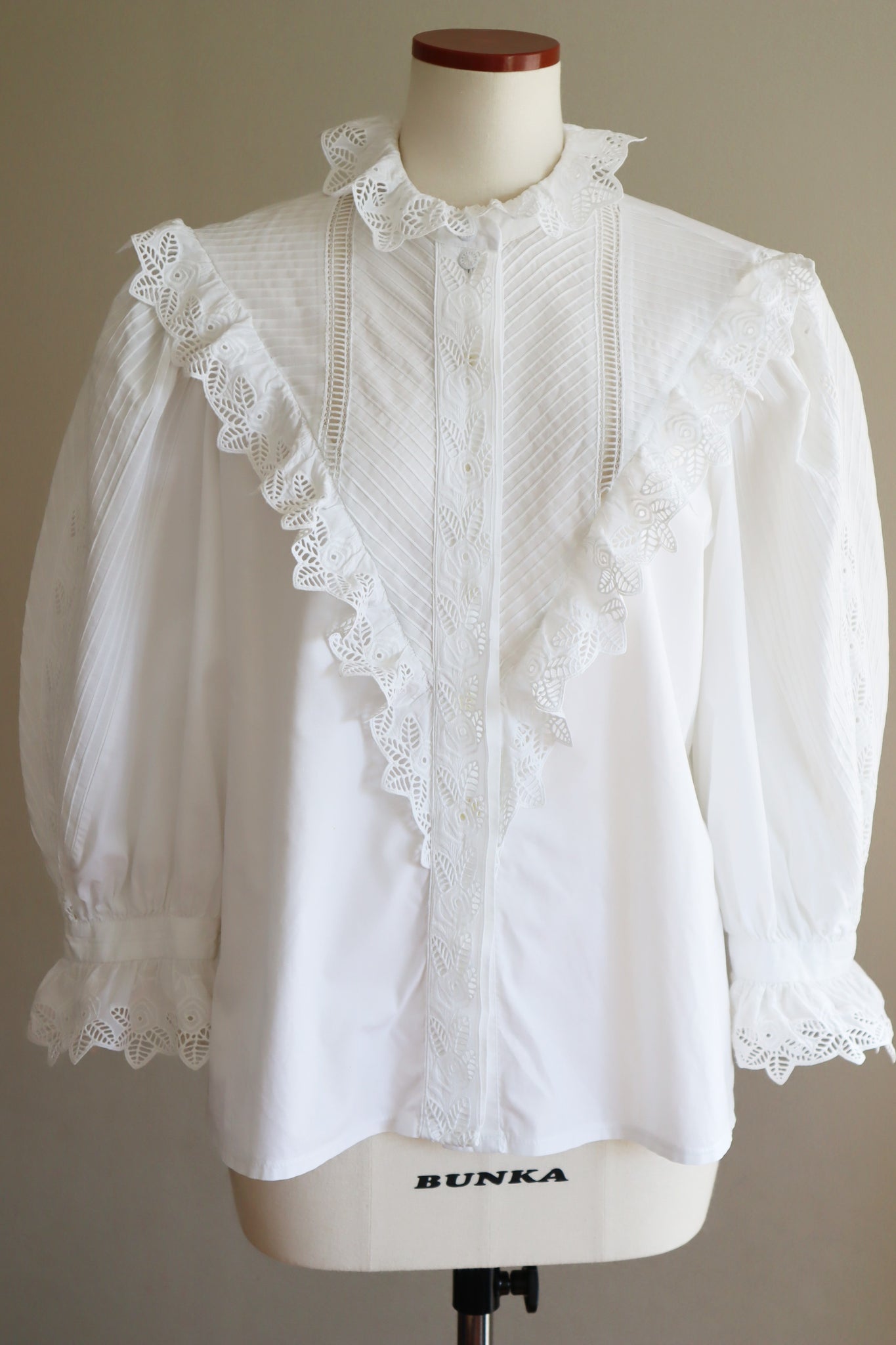 80s Rose Cutwork Lace Puff Sleeve Cotton Blouse