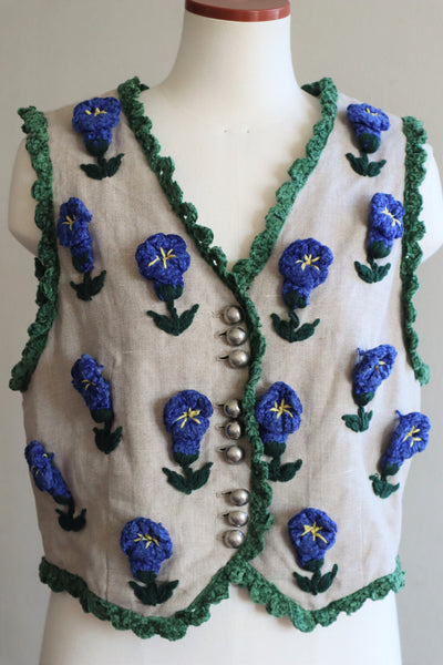 80s Floral Embroidery Austrian Gilet