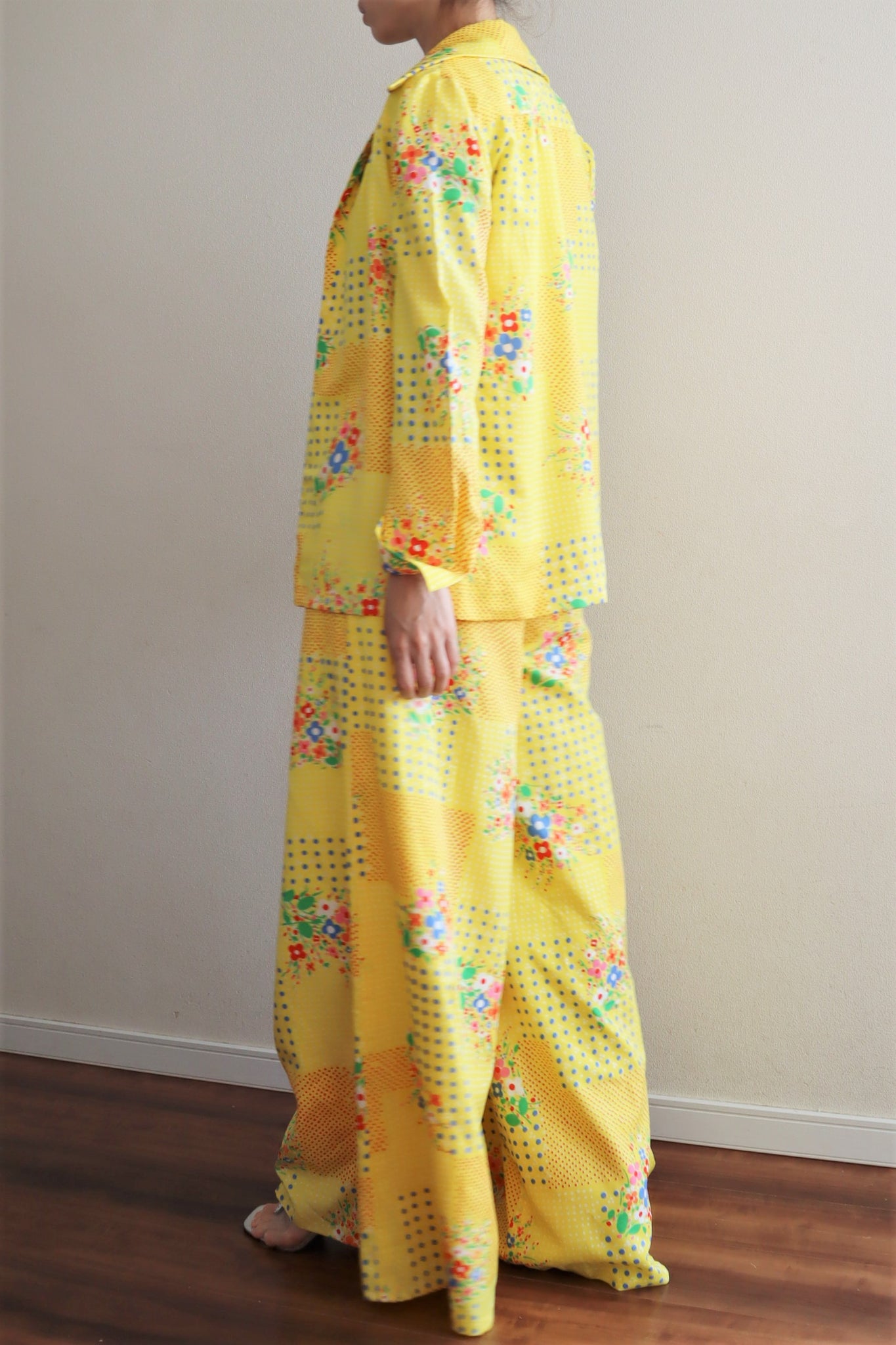 70s Yellow With Floral Blouse And Pants Set