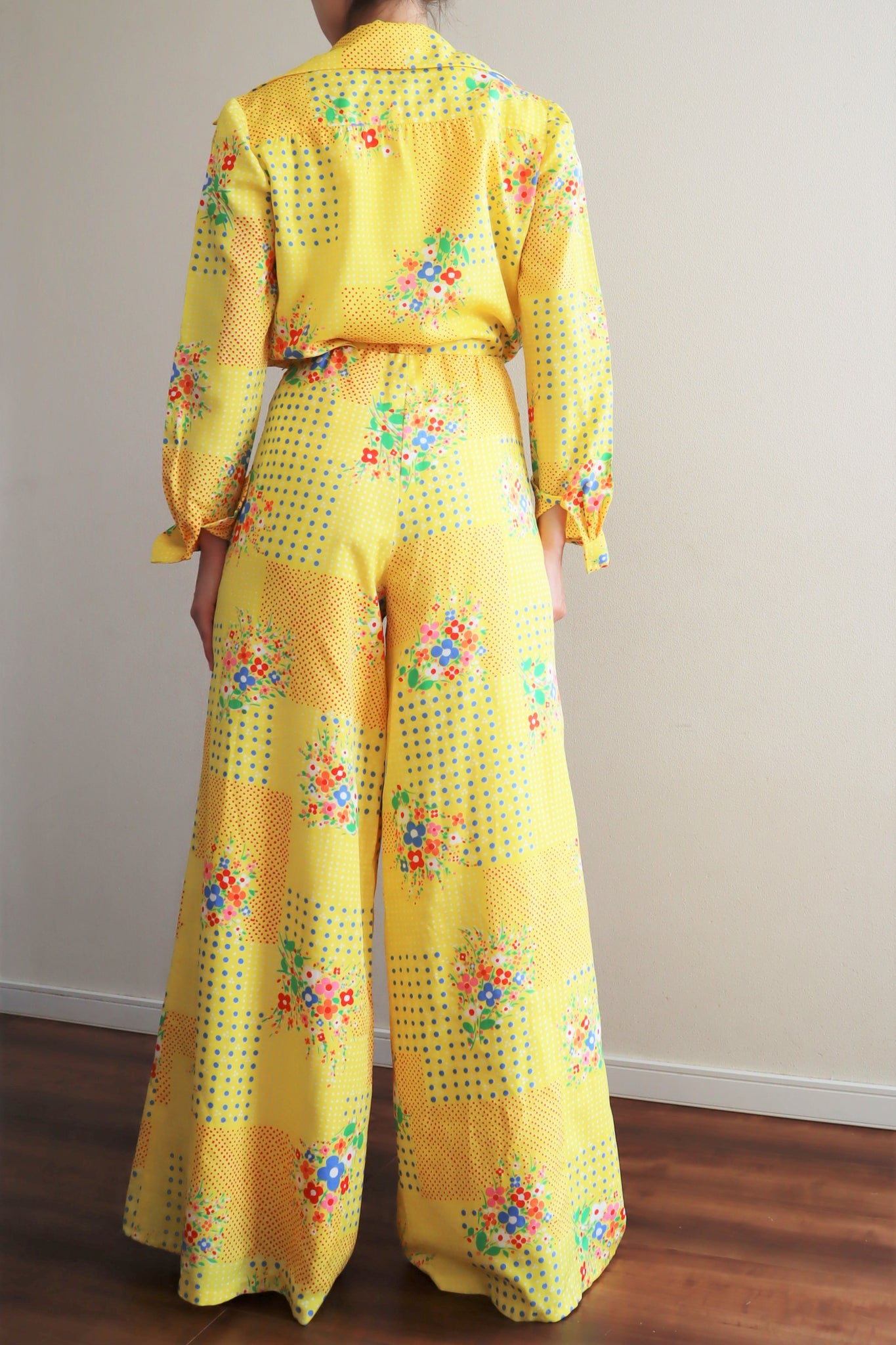70s Yellow With Floral Blouse And Pants Set