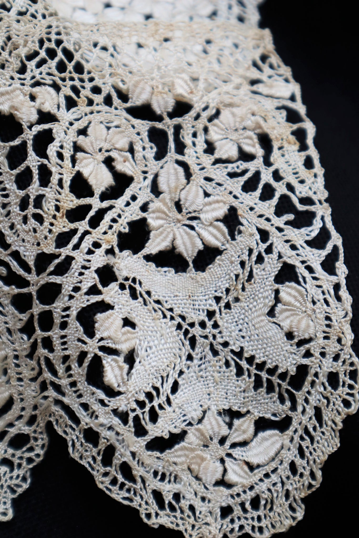 1900s Silk Maltese Lace