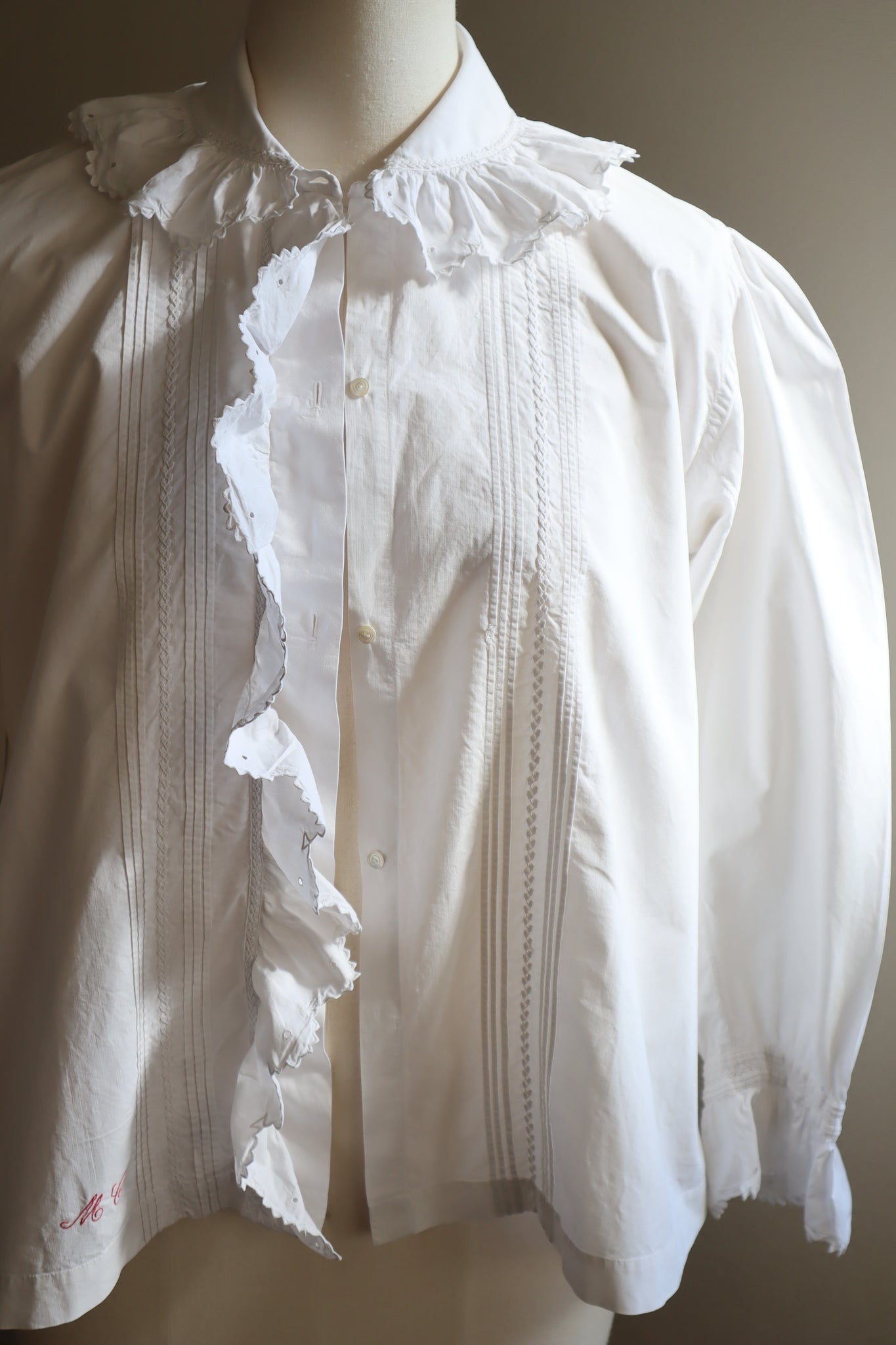 1900s Edwardian White Cotton Ruffled Blouse Monogram MC