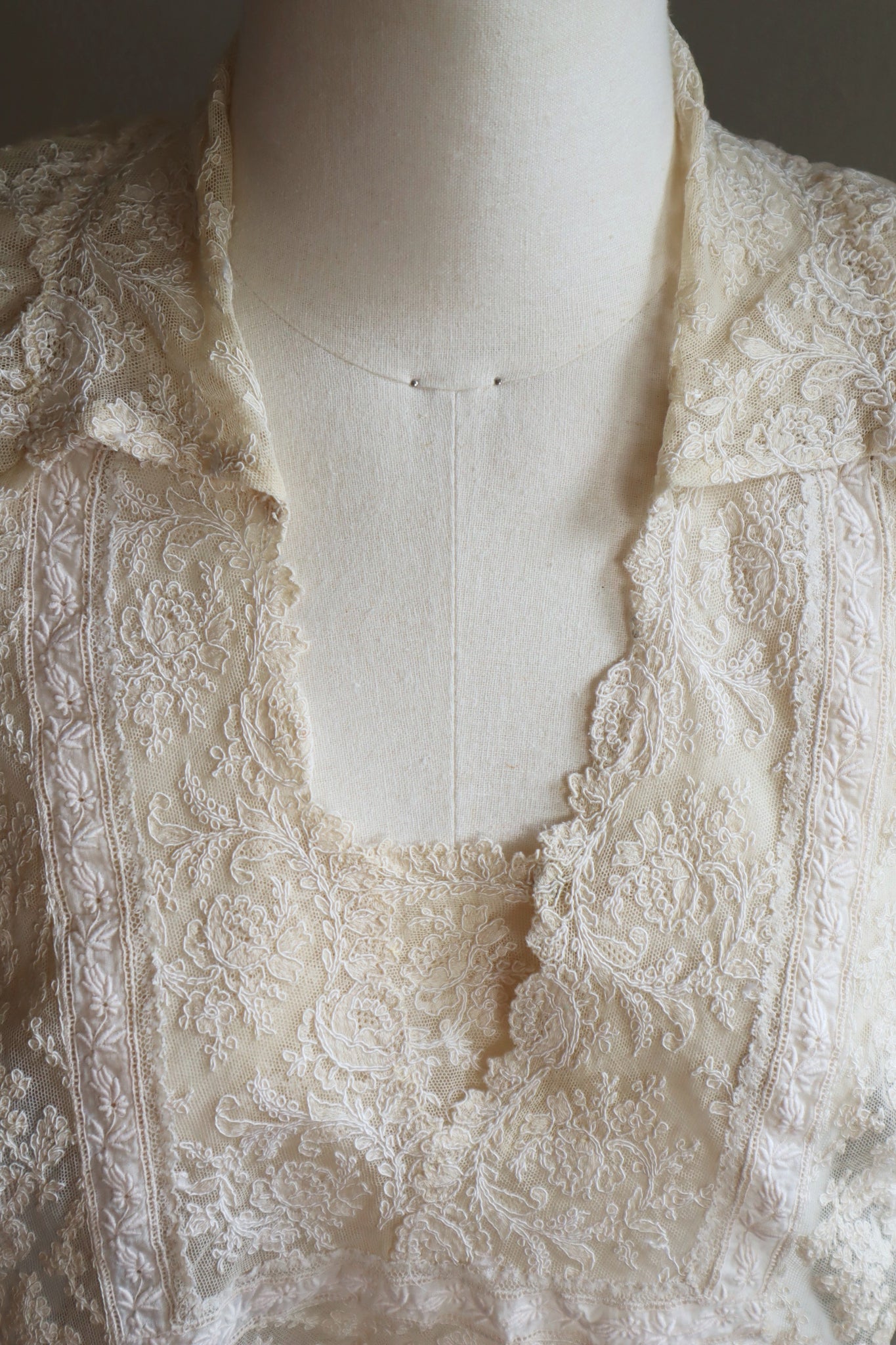 1920s Recovered Dress Ecru Lace Collar