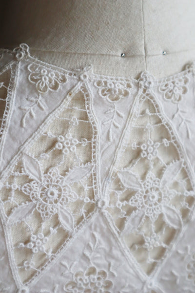 19th Embroidered Batiste And Needle Lace White Collar