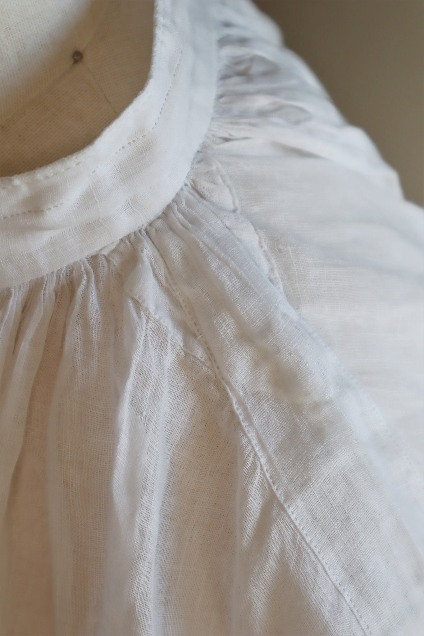 1900s White Pleated Linen Gauze Church Smock Long Dress