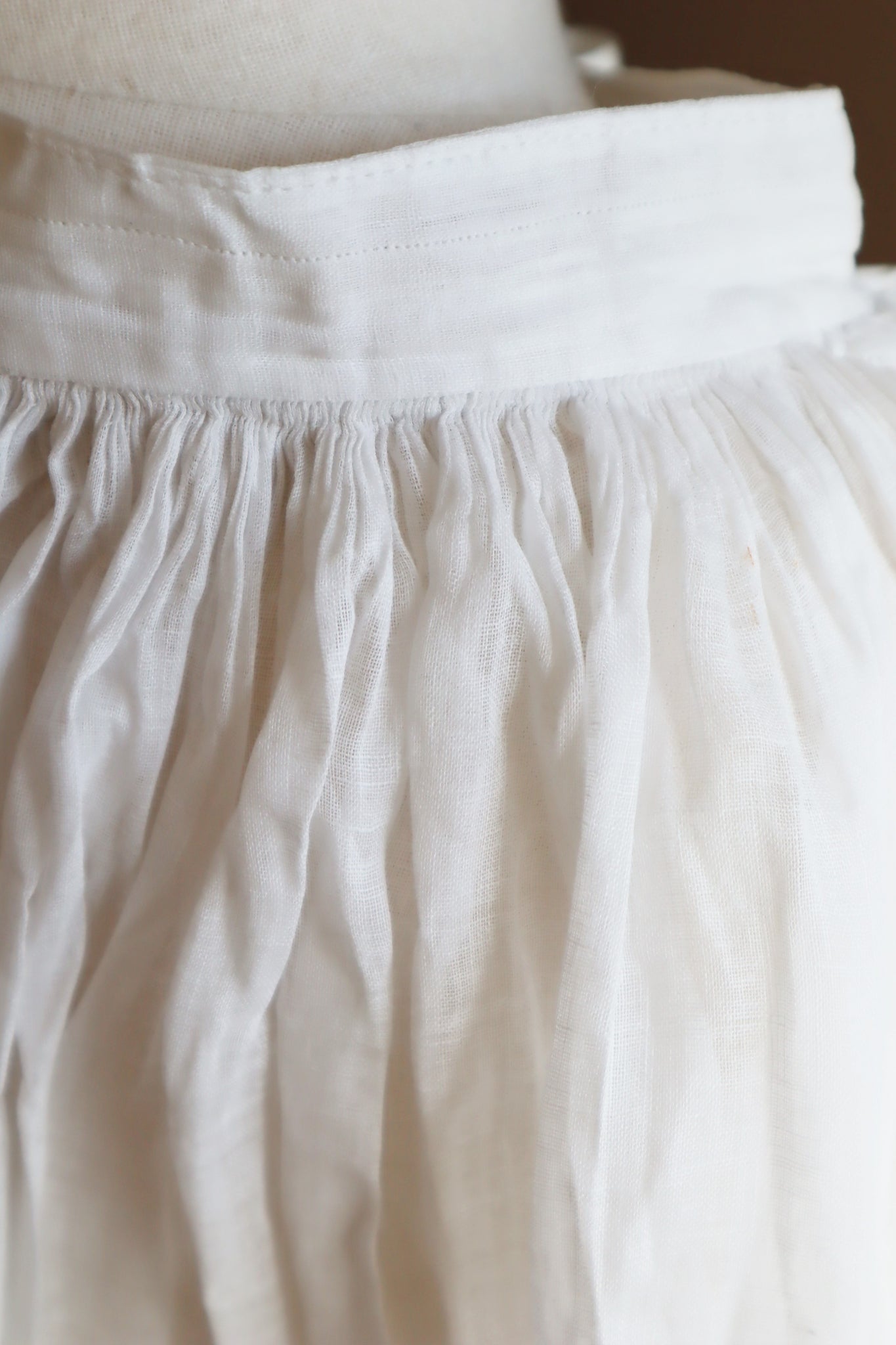 1900s White Pleated Linen Gauze Church Smock Long Dress