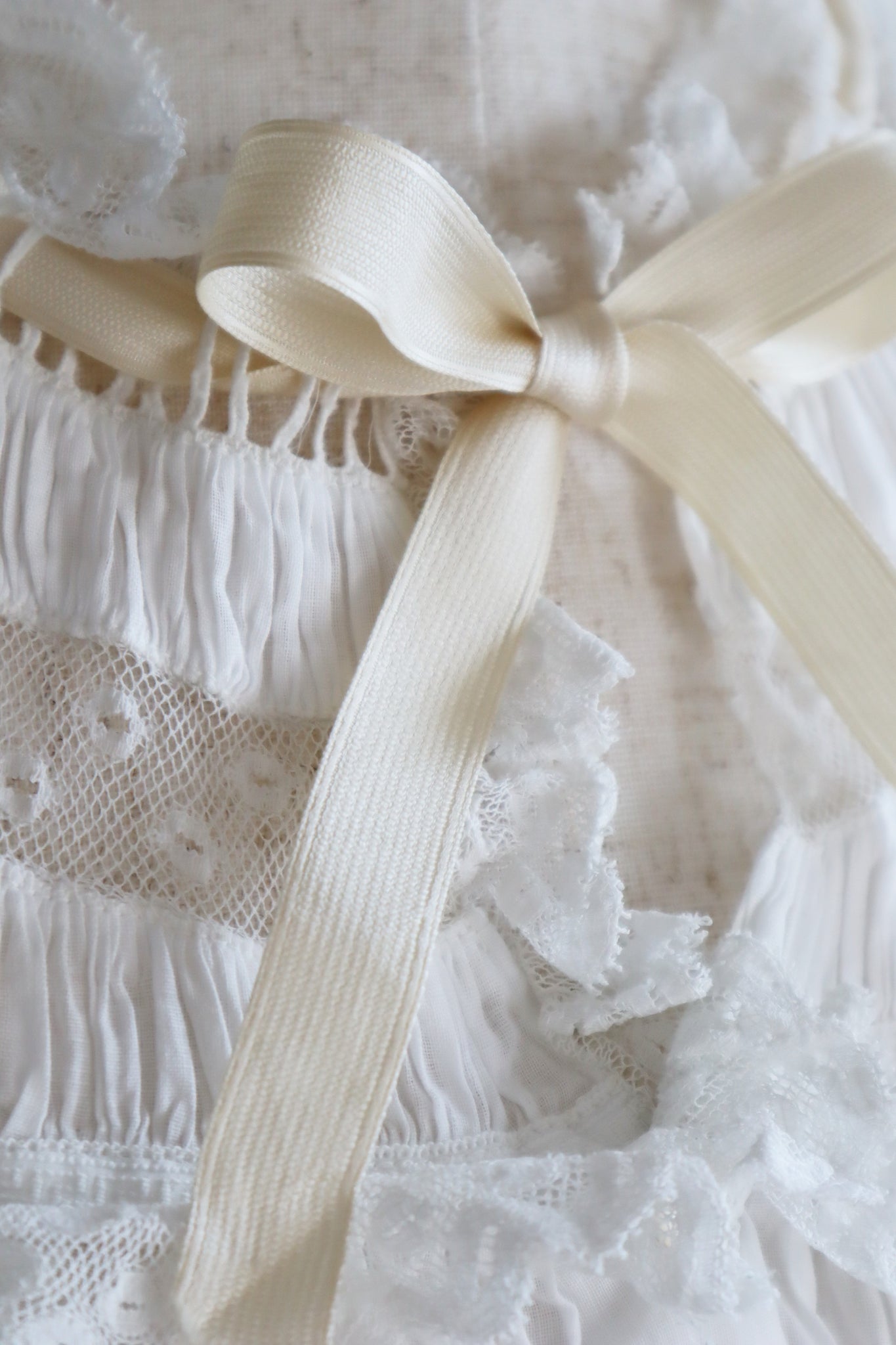 1900s Puff Sleeve Lawn Cotton Long Dress