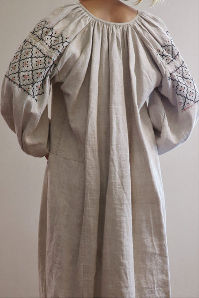 1940s Traditional Ukraine Embroidered Linen Dress