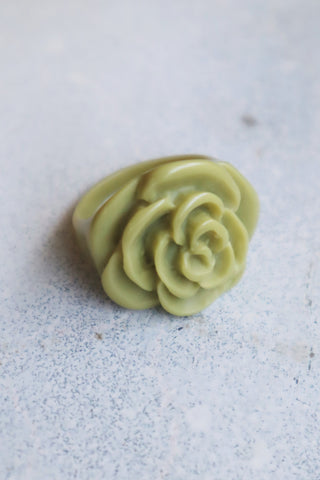 30s Light Green Carved Celluloid Rose Ring