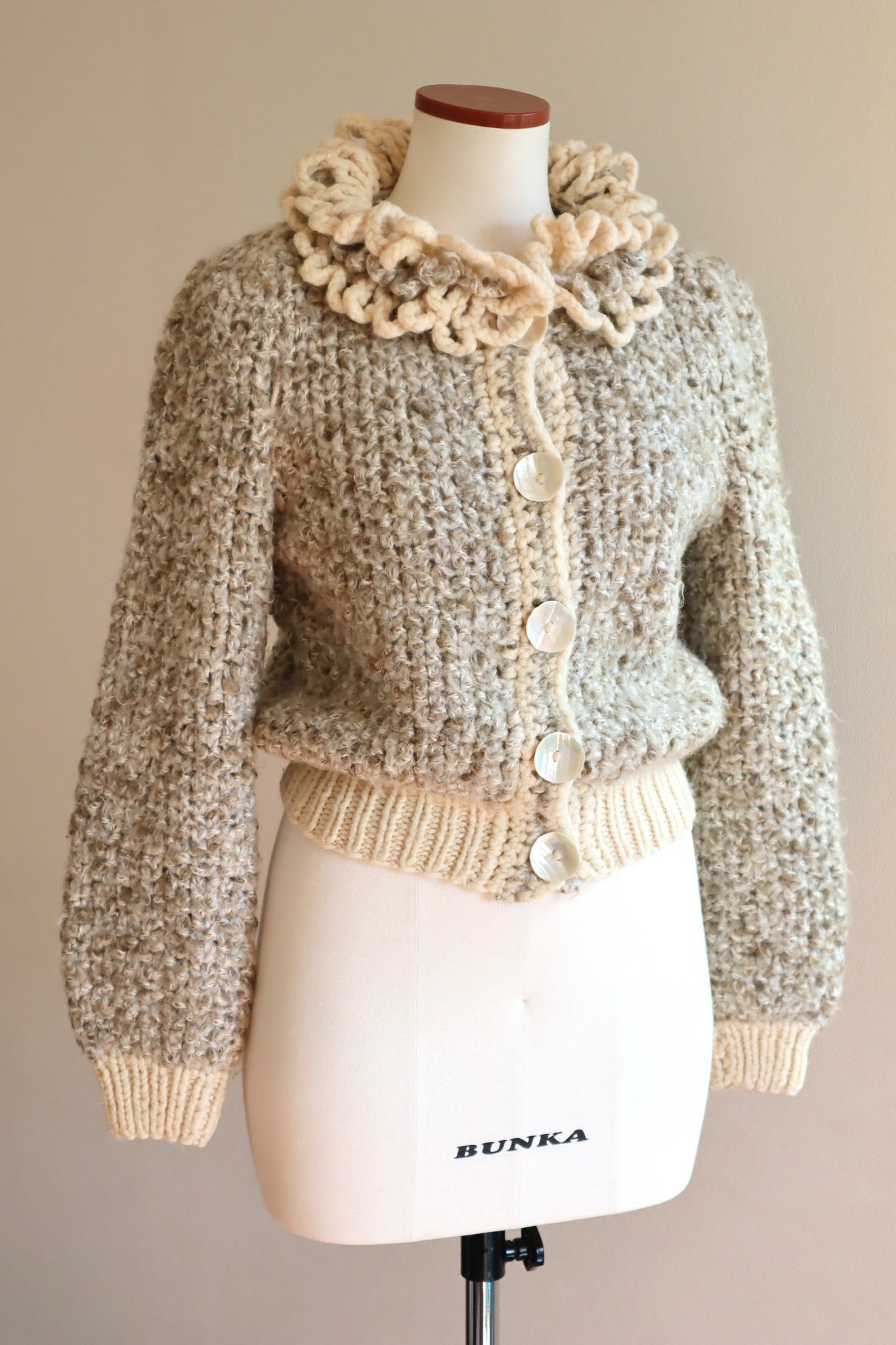80s Hand Knit Frilly Collar Cardigan