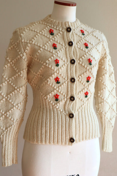 80s Off White Red Flower Embroidery Austrian Cardigan